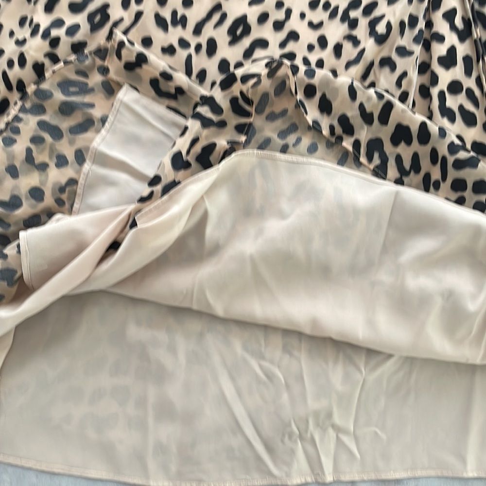 ALICE + OLIVIA cheetah print silk blend wrap dress puff sleeves lined size 6 - Picture 11 of 16